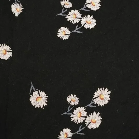 Rue 21 Floral skirt size XL - Picture 2 of 5